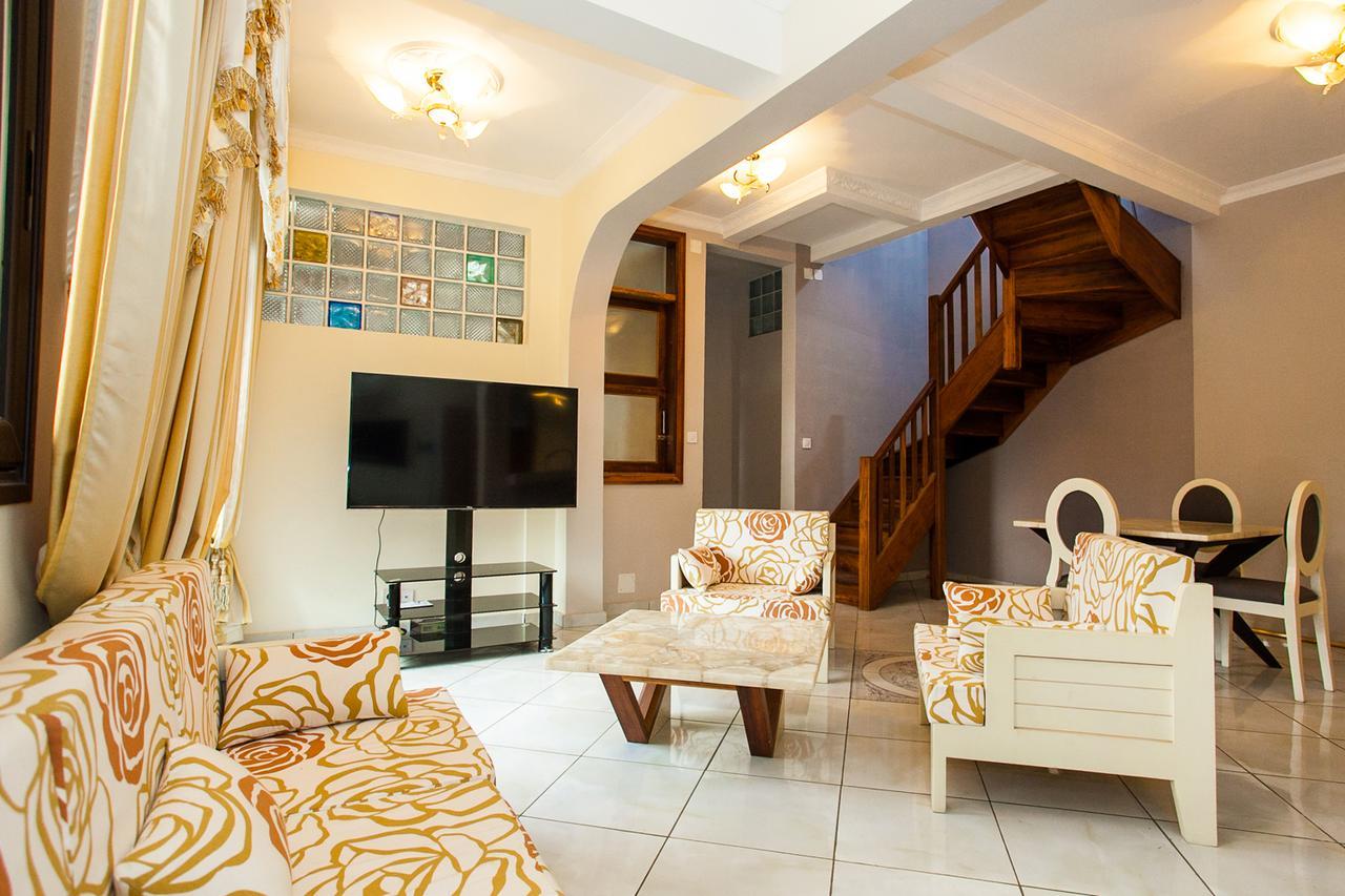 Oceanis Home & Voyages Ivato  Екстериор снимка