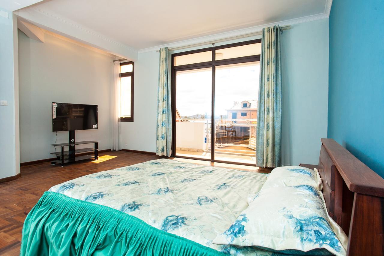 Oceanis Home & Voyages Ivato  Екстериор снимка