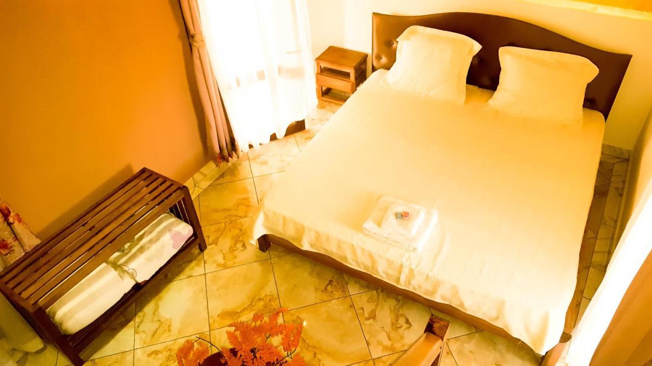 Oceanis Home & Voyages Ivato  Екстериор снимка